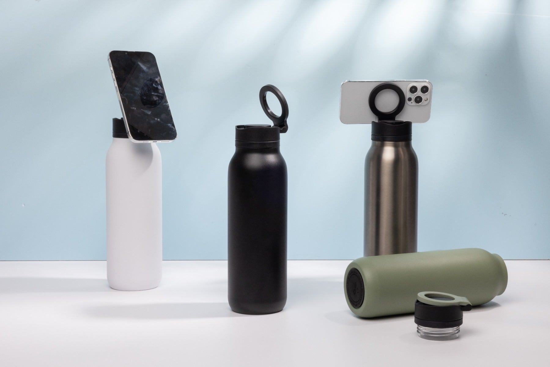 BOTELLA PRO - 900ml Multi-Functional Drink Bottle with Magnetic Phone Loop