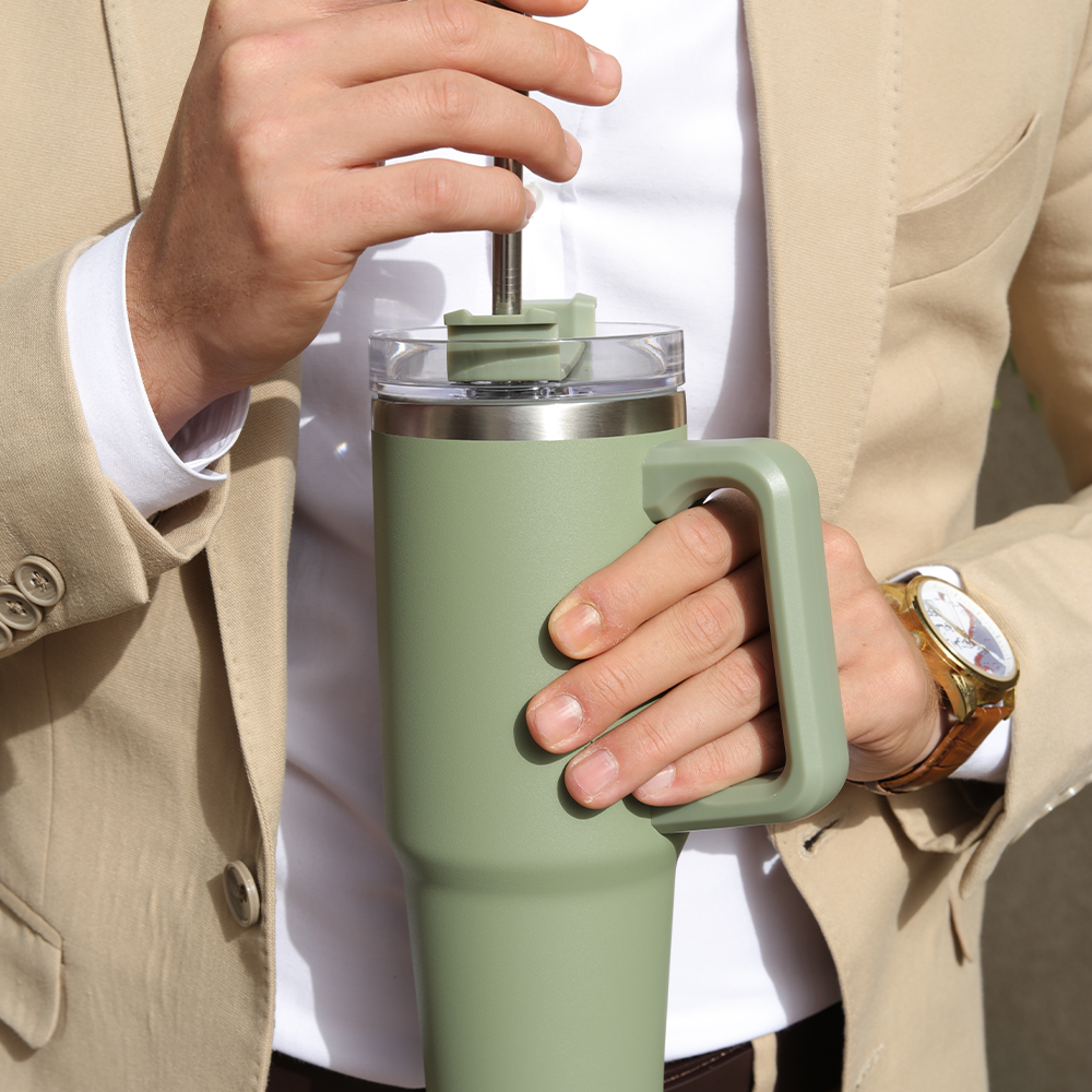 MEGAFLASK - Versatile 900ml