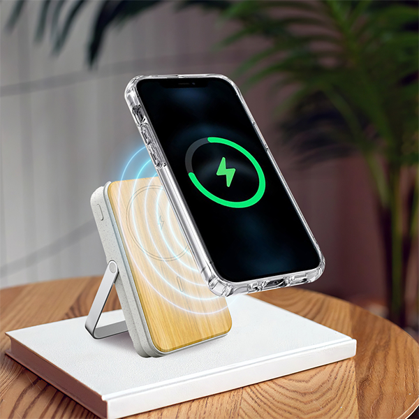 BAM POWER: 10,000mAh MagSafe Power Bank - Eco-Friendly Charging with 15W Wireless Capability