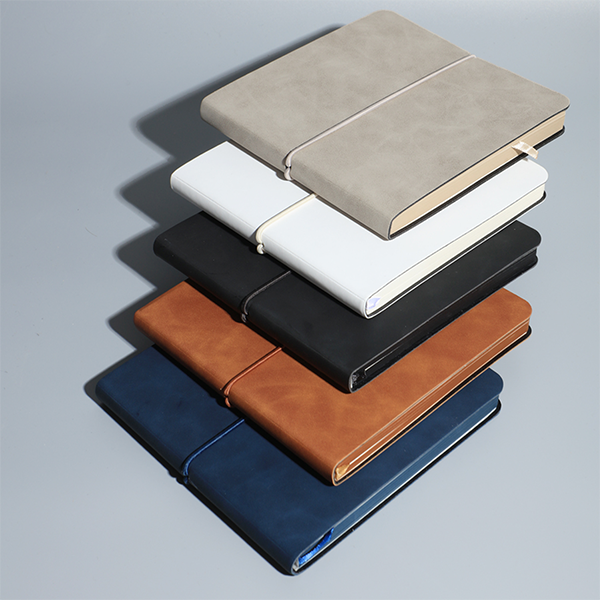 COZY NOTE - Elegant A6 Notebook with 120 Sheets and Document Pocket