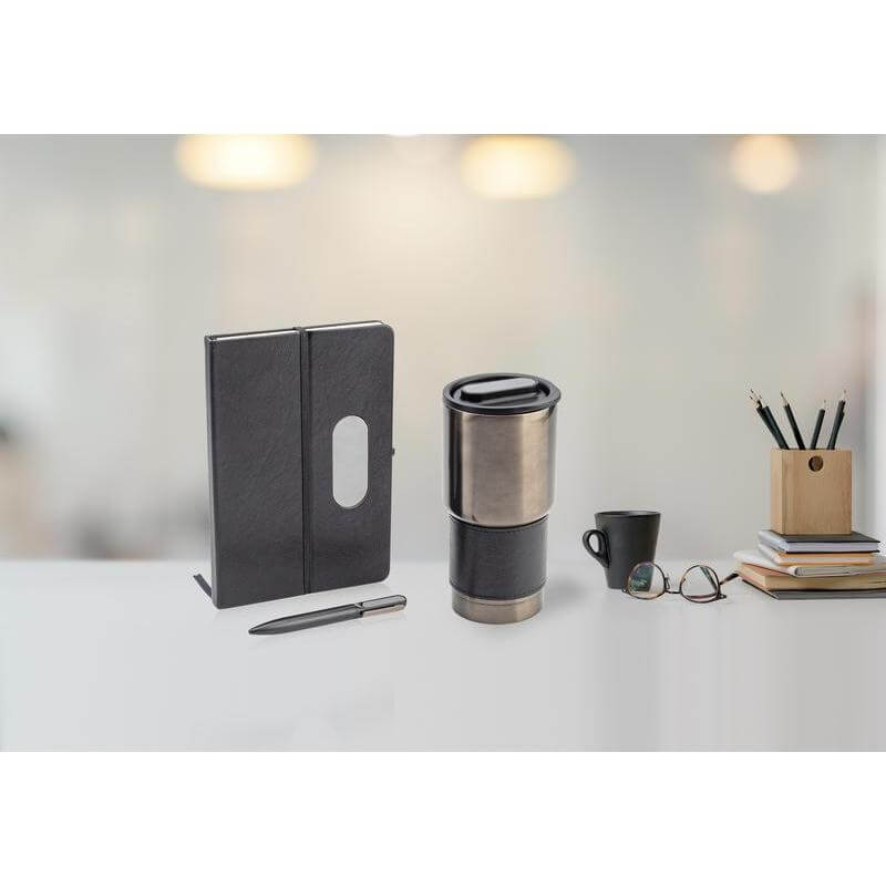 GIESSEN - Hans Larsen Gift Set of Tumbler, Notebook and Pen - Black