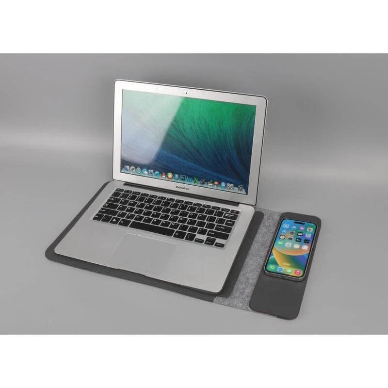 14" Felt Laptop Sleeve With 15W Magnetic Charger - Black