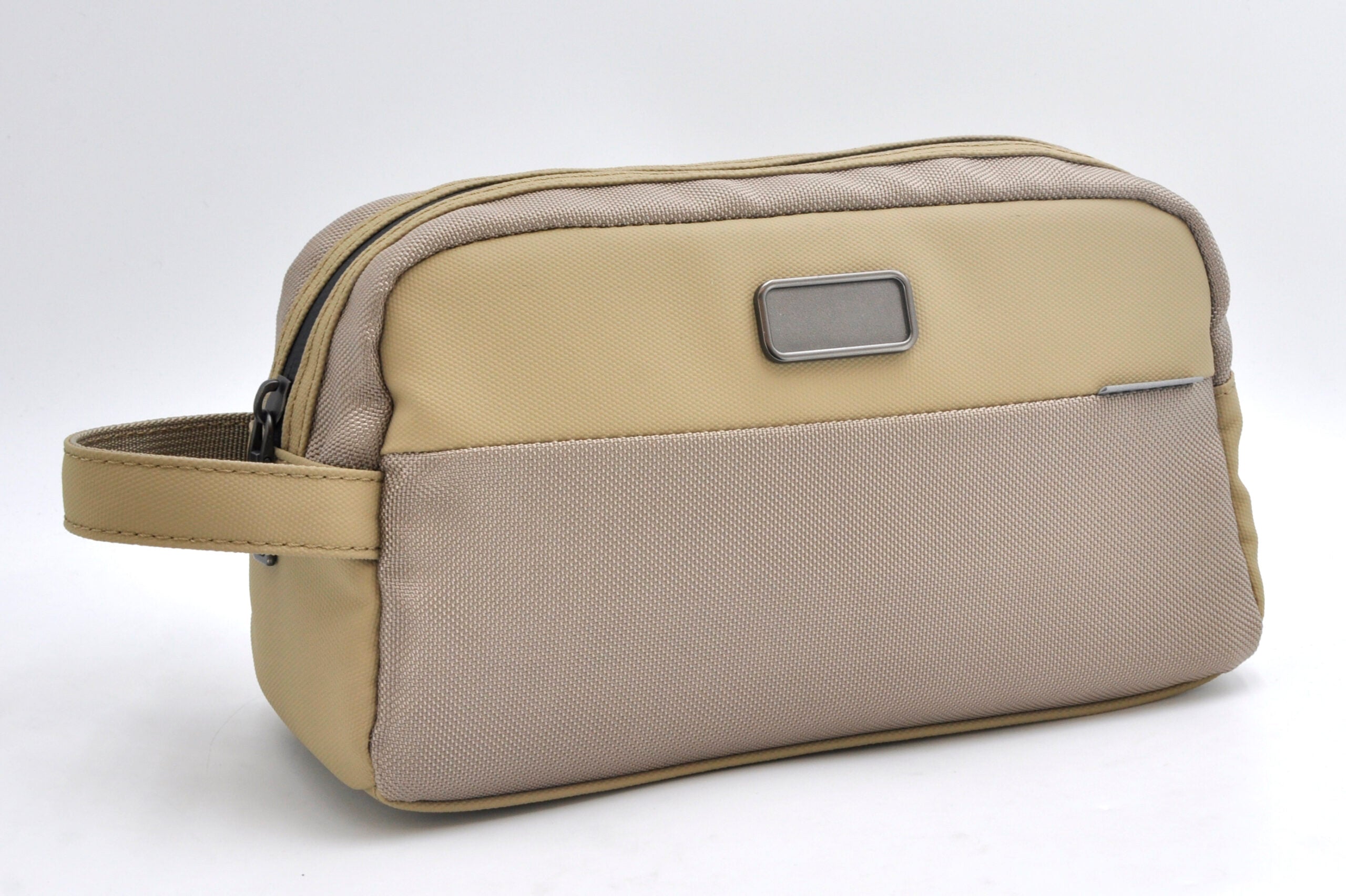 O-Pouch Modern Essentials Bag