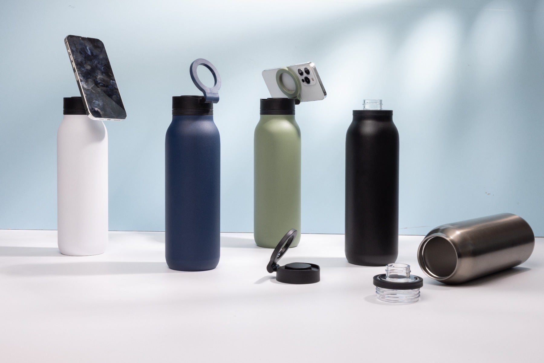 BOTELLA PRO - 900ml Multi-Functional Drink Bottle with Magnetic Phone Loop