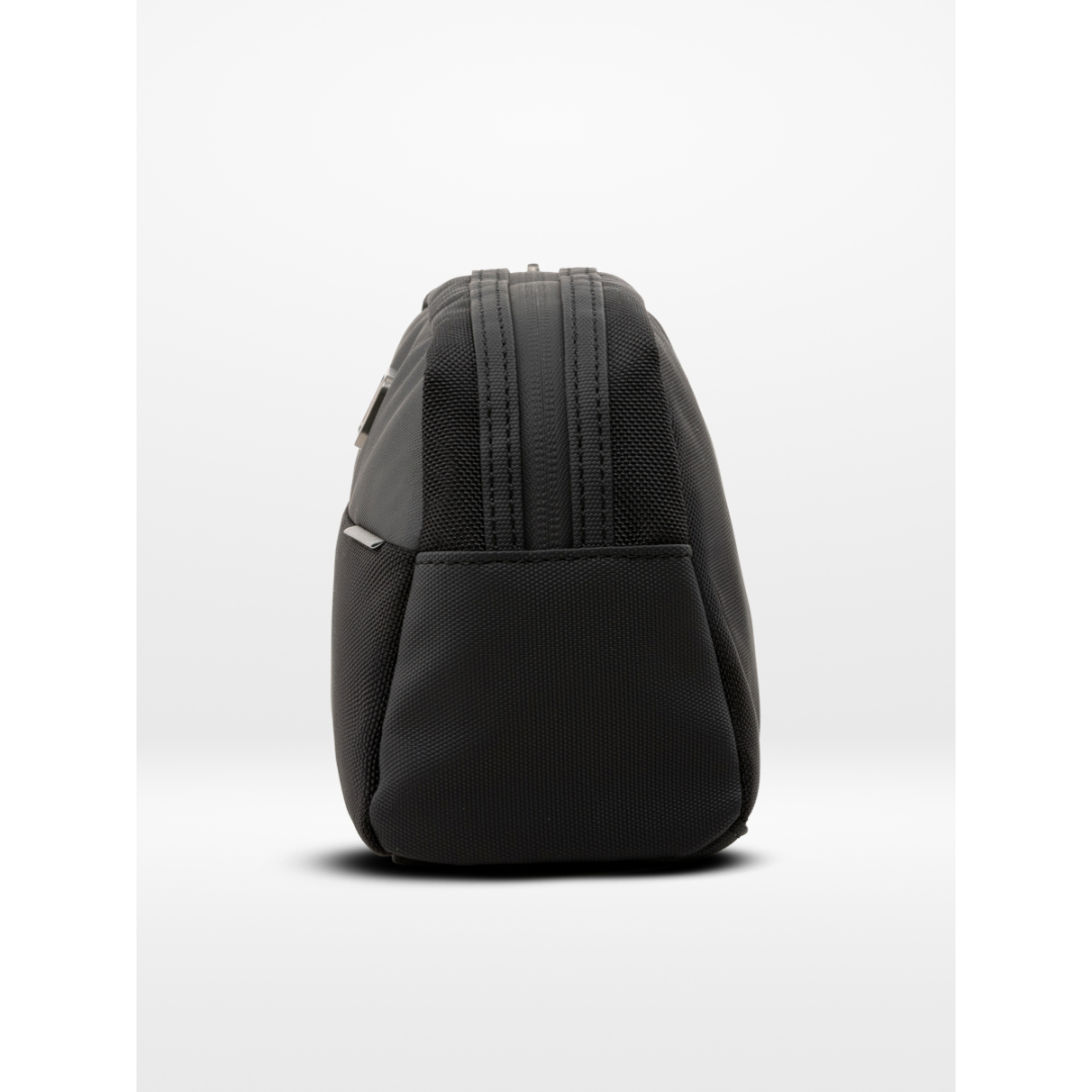 O-Pouch Modern Essentials Bag