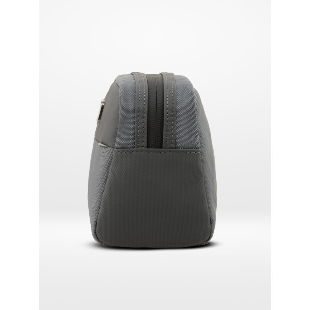 O-Pouch Modern Essentials Bag