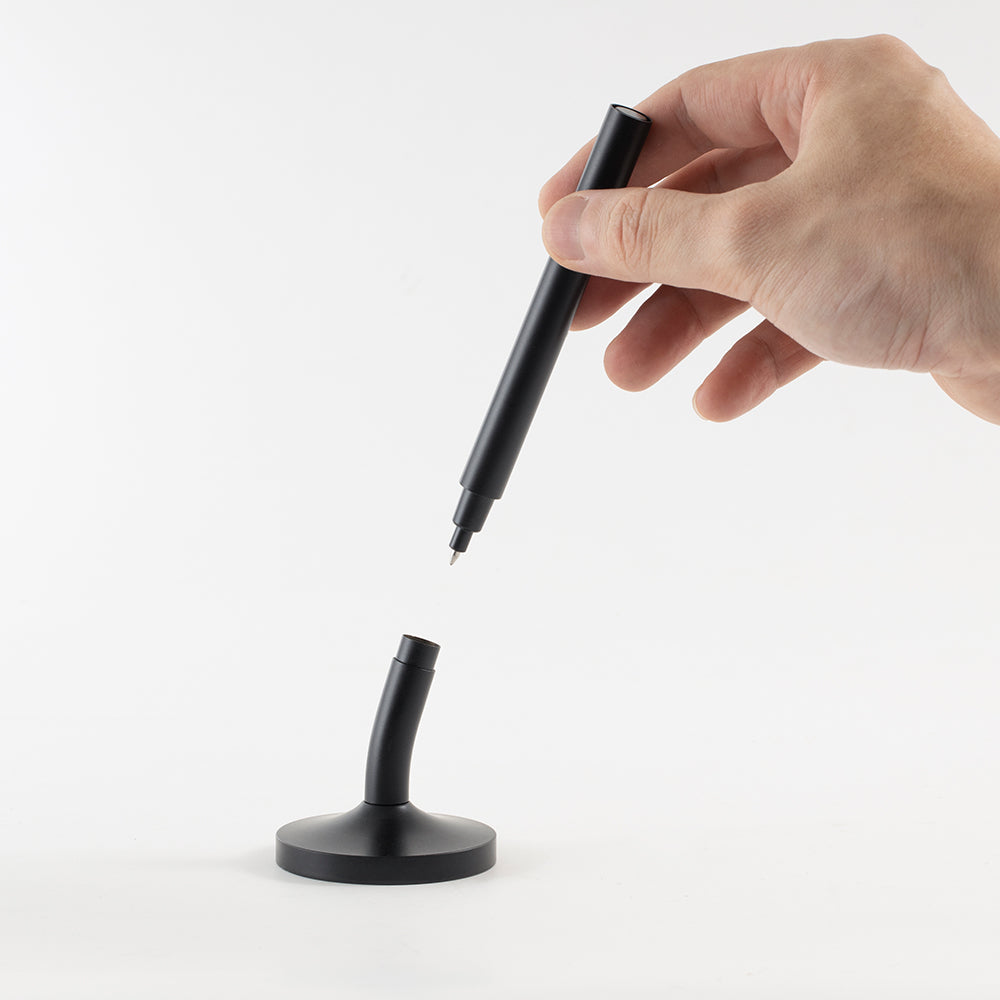 DESK MAGPEN – Sleek Matte Black Aluminum Roller Pen with 0.7mm Blue Ink & Matching Stainless Steel Base