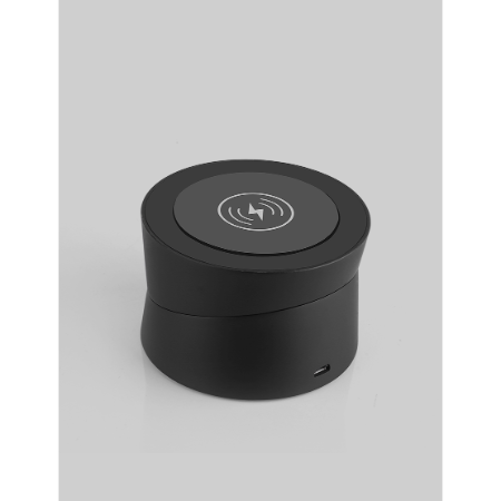 WIRELESS GO-ROUND - Adjustable 10W Fast Wireless Charger with LED Indicator