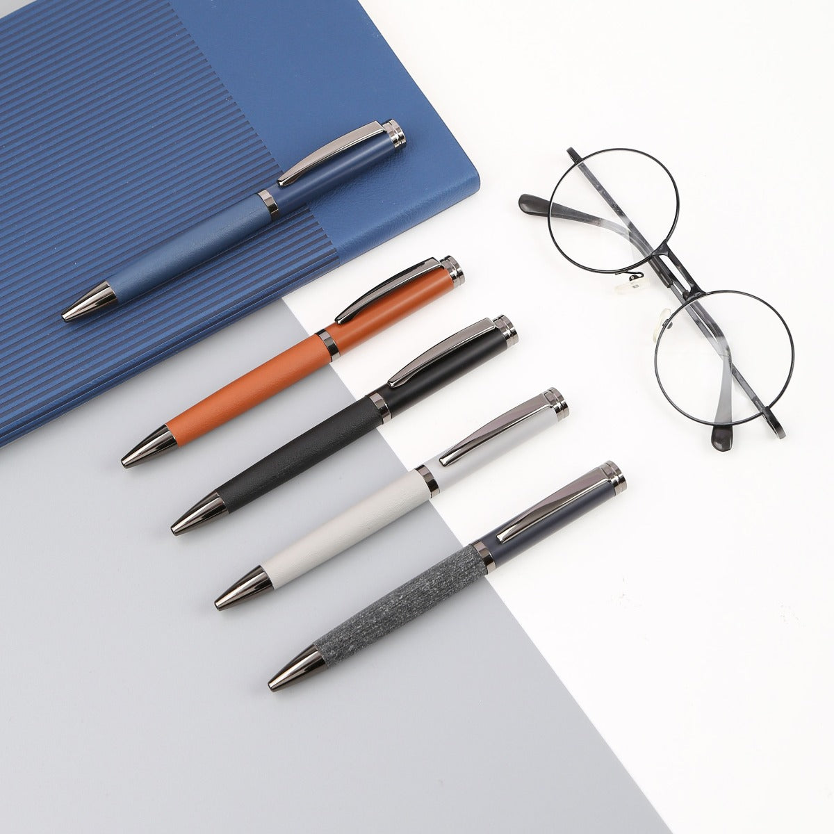DELUXE PEN - Classy Metal Pen with PU Cover for a Luxurious Writing Experience