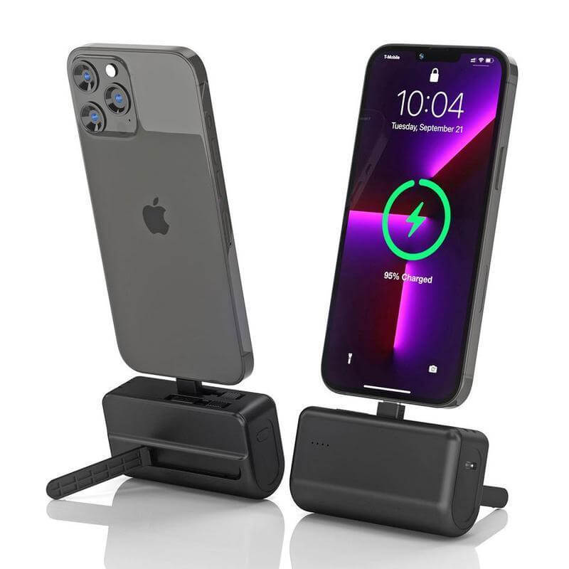 4500mAh Mini Powerbank with Inbuilt Cable and Phone Stand memorii®