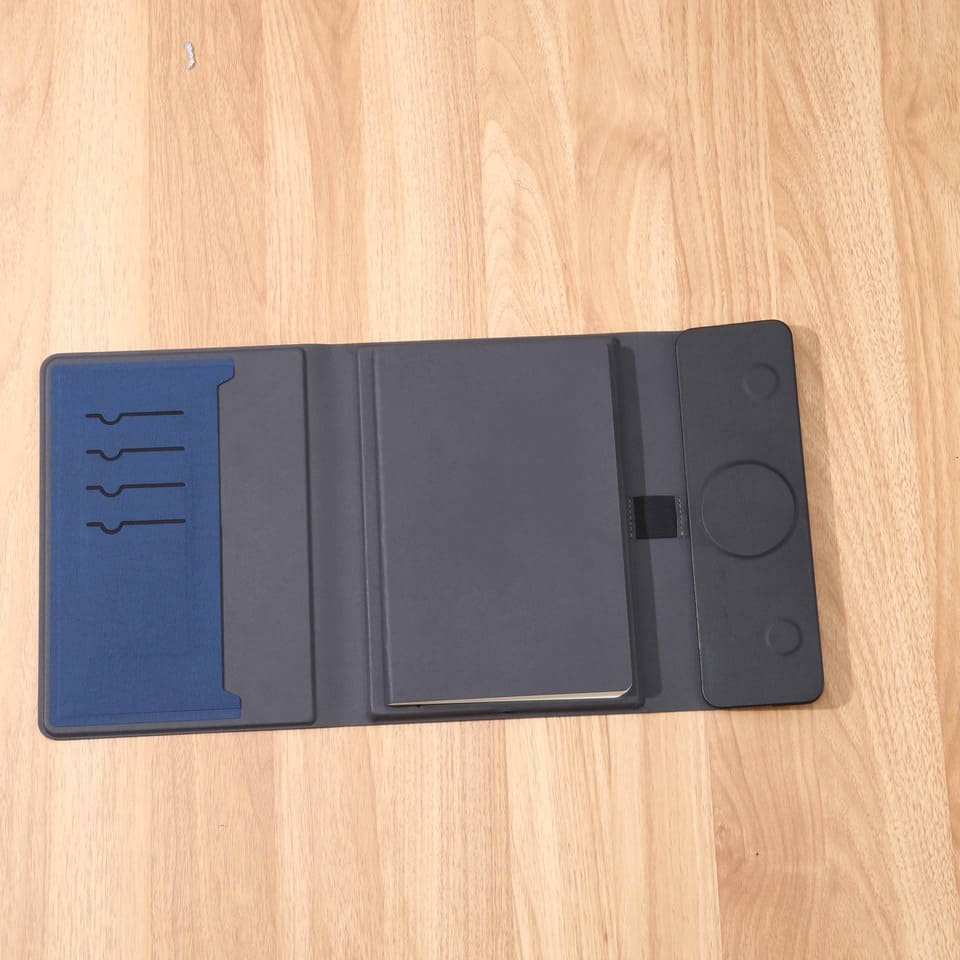 10000mAh Mag Wireless Powerbank Portfolio - Navy